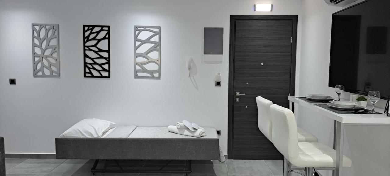 Km Luxury Apart Downtown 이라클리온 외부 사진