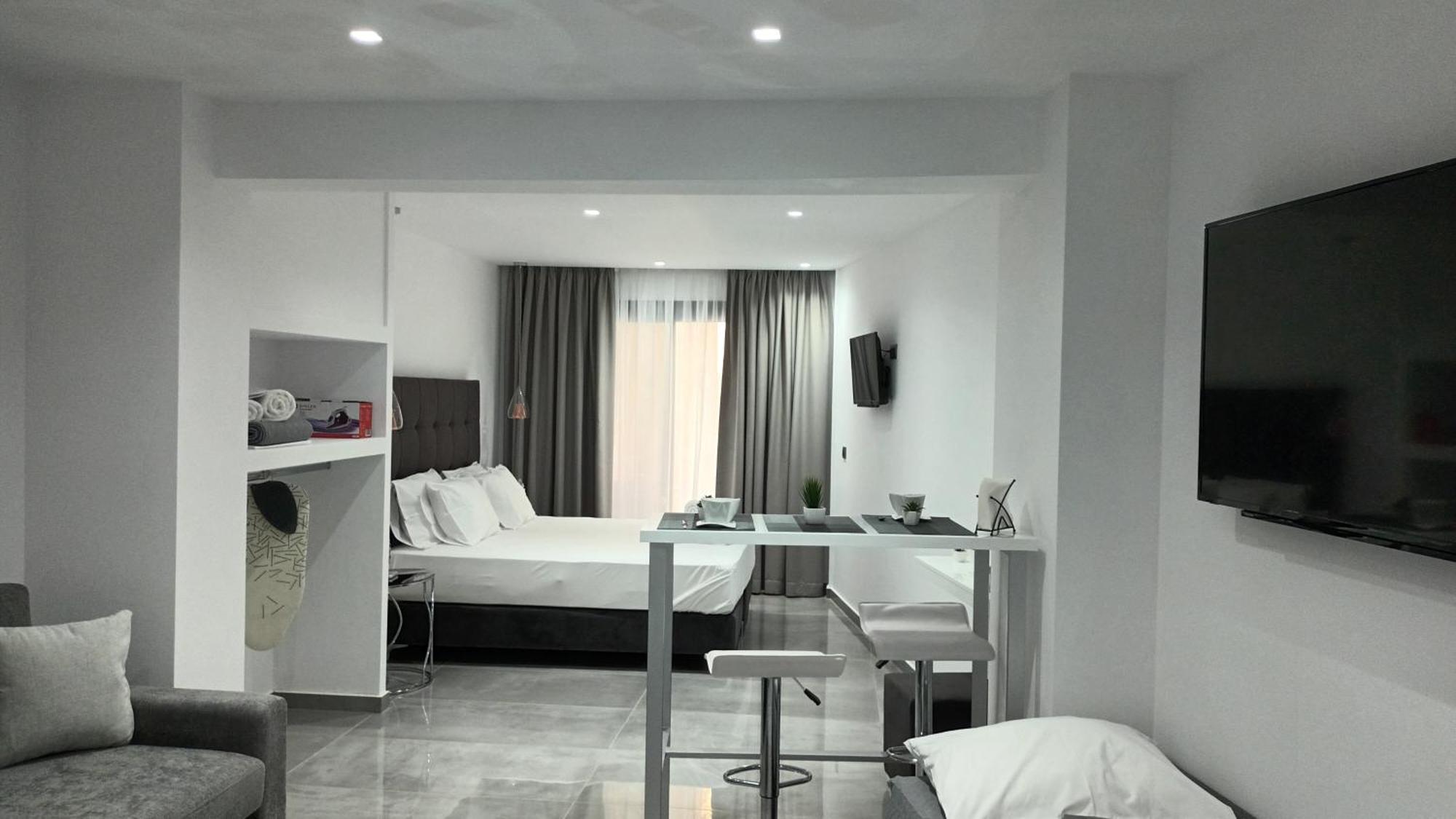 Km Luxury Apart Downtown 이라클리온 외부 사진