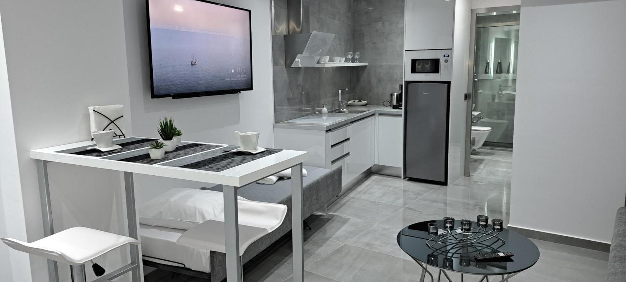Km Luxury Apart Downtown 이라클리온 외부 사진