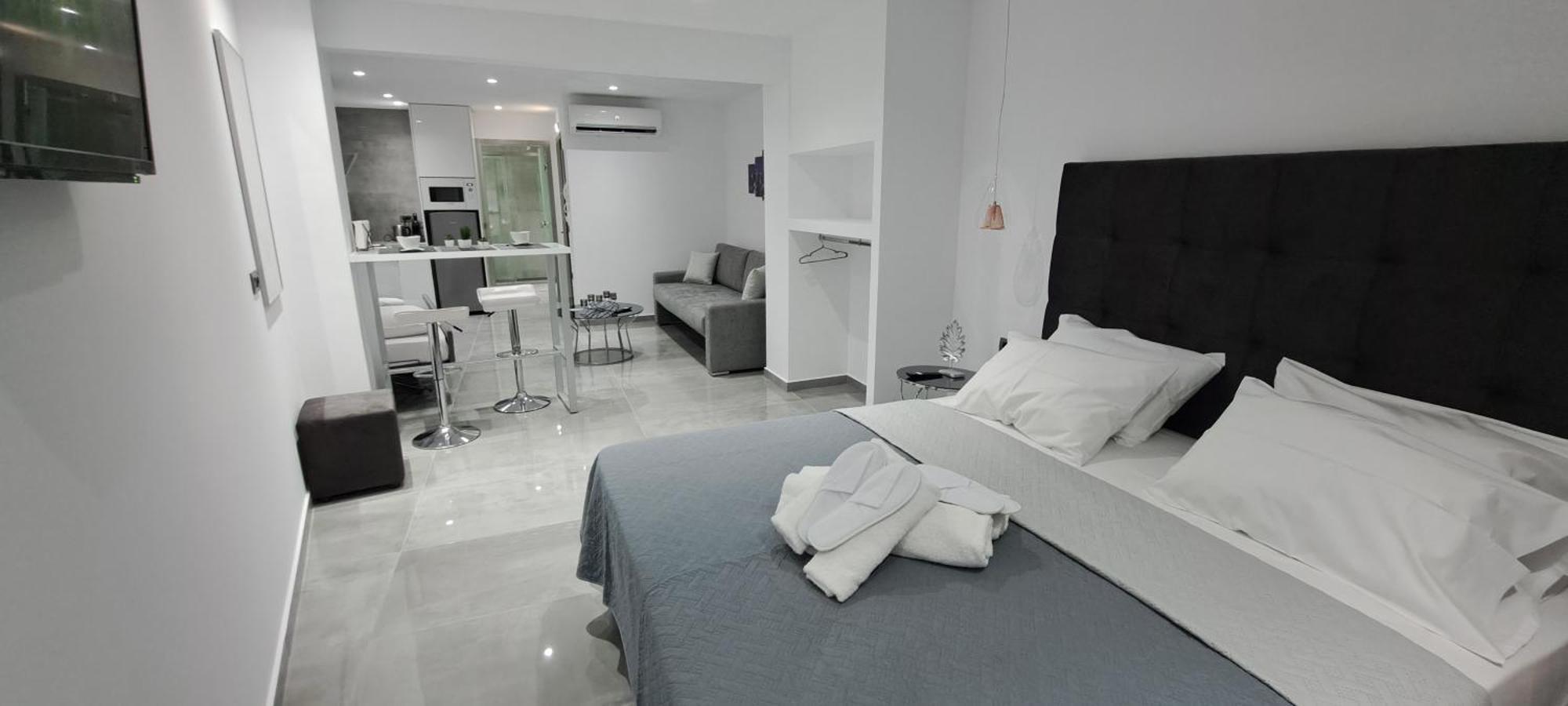 Km Luxury Apart Downtown 이라클리온 외부 사진