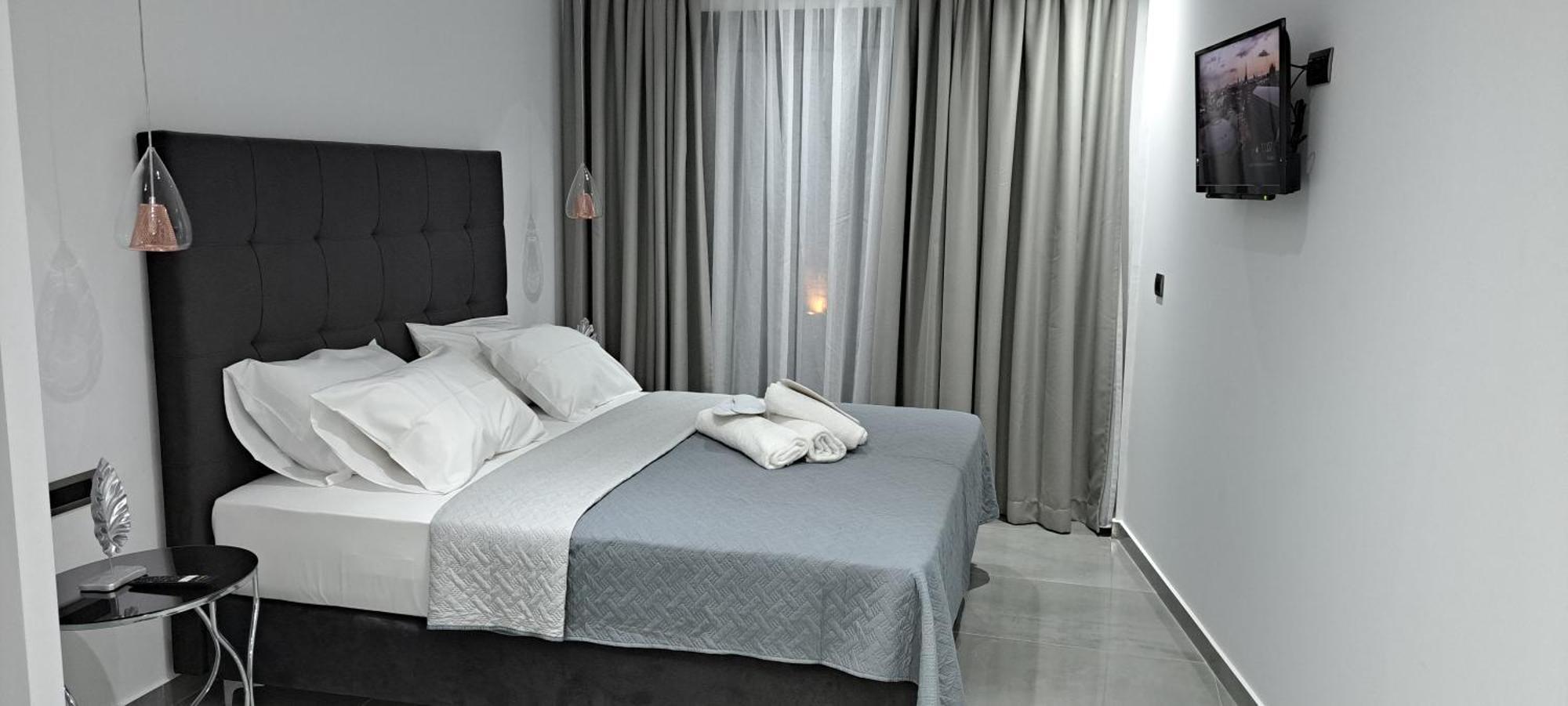 Km Luxury Apart Downtown 이라클리온 외부 사진